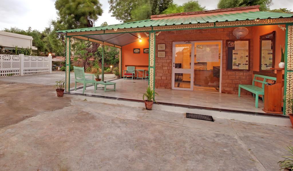 Hotel Inn Season Mahāmandir Esterno foto