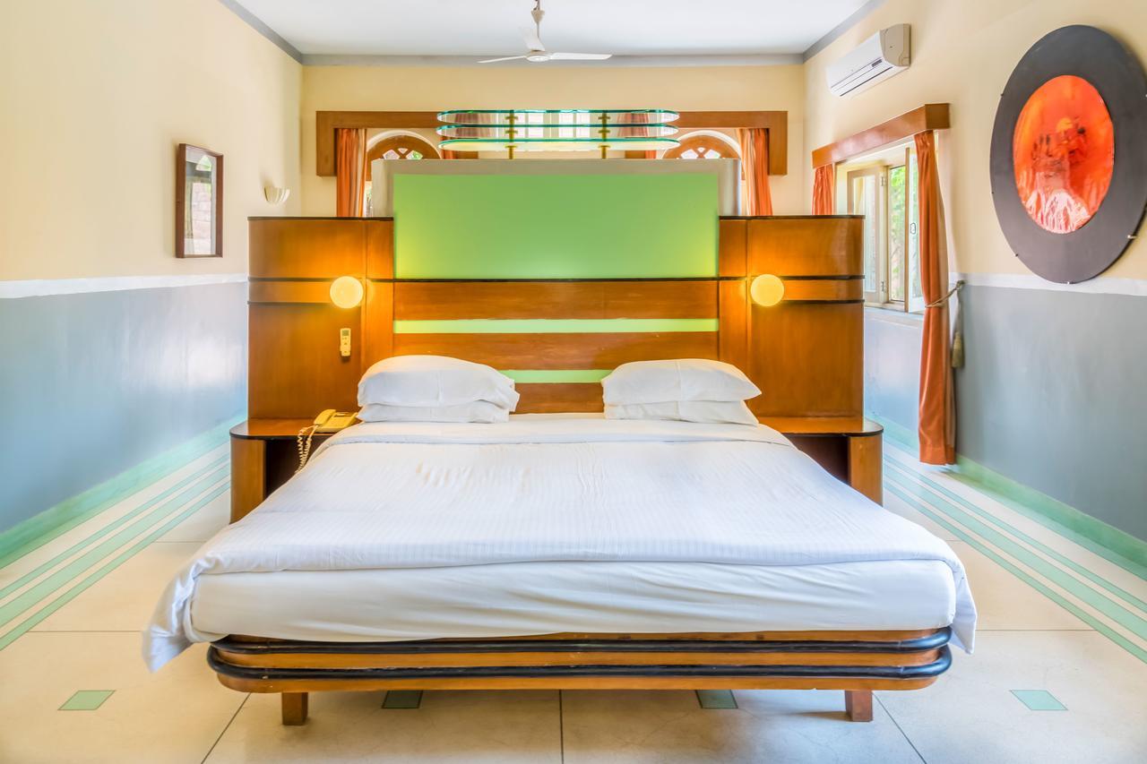 Hotel Inn Season Mahāmandir Esterno foto